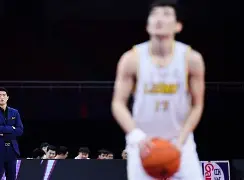 包含广厦男篮次回合险胜上海申花，保罗砍下2记关键球，全场沸腾的词条