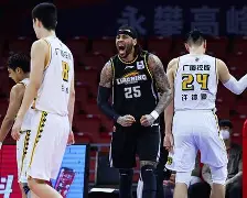 包含广厦男篮次回合险胜上海申花，保罗砍下2记关键球，全场沸腾的词条